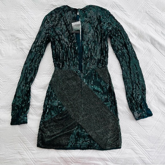 Michael Costello Revolve Adalyn Emerald Green Sequin Dress Plunge mini long slv - Picture 8 of 12